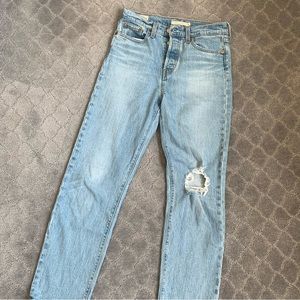 Levi’s wedgie straight jean premium 26
